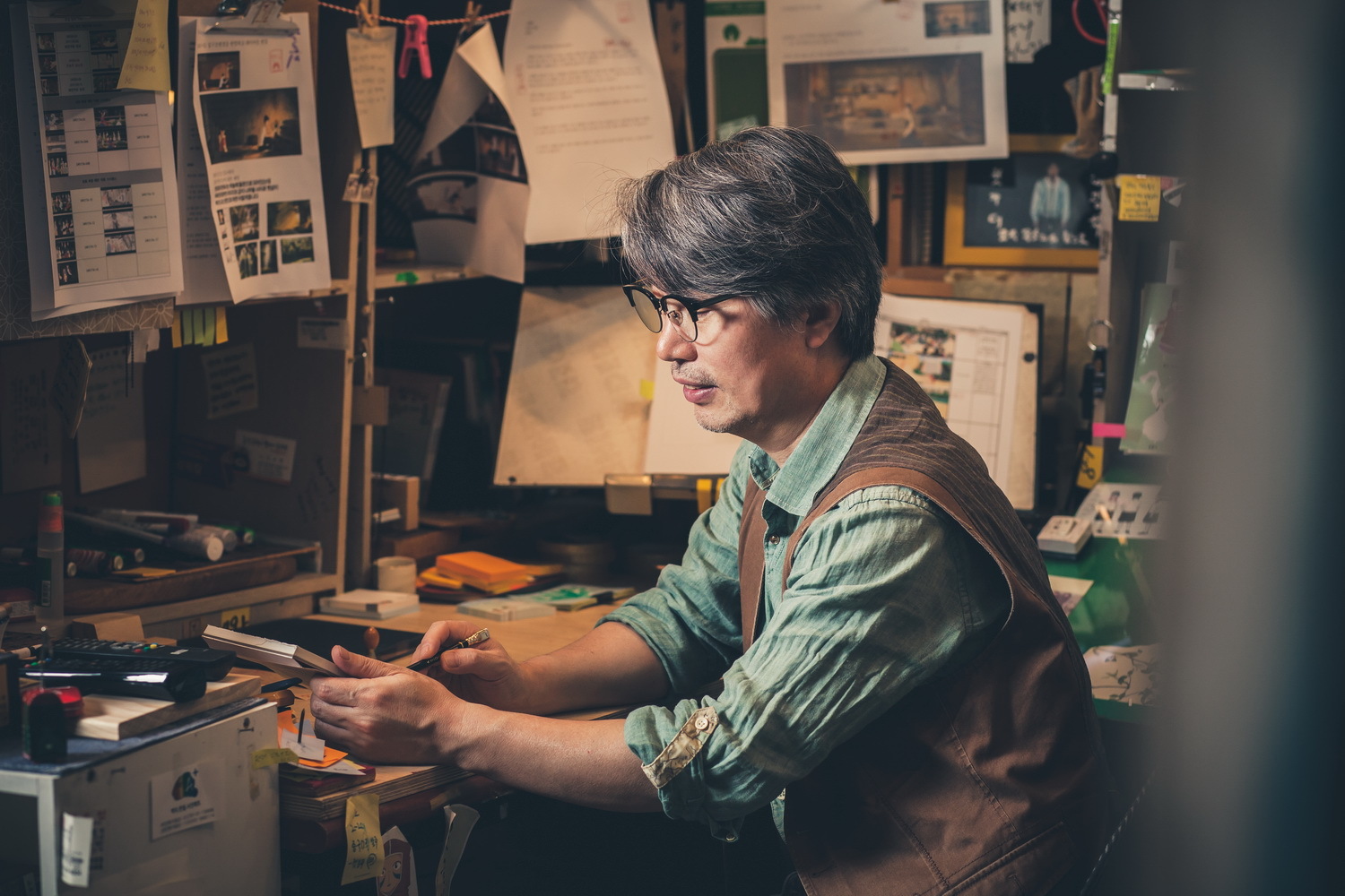 韓國導演安載勳以其獨特的鉛筆畫風聞名