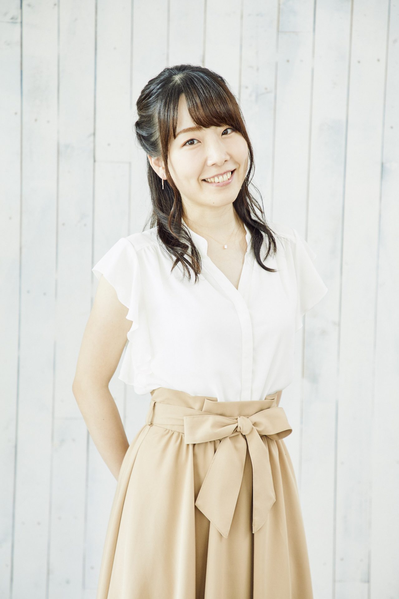 主持人佐藤仁美