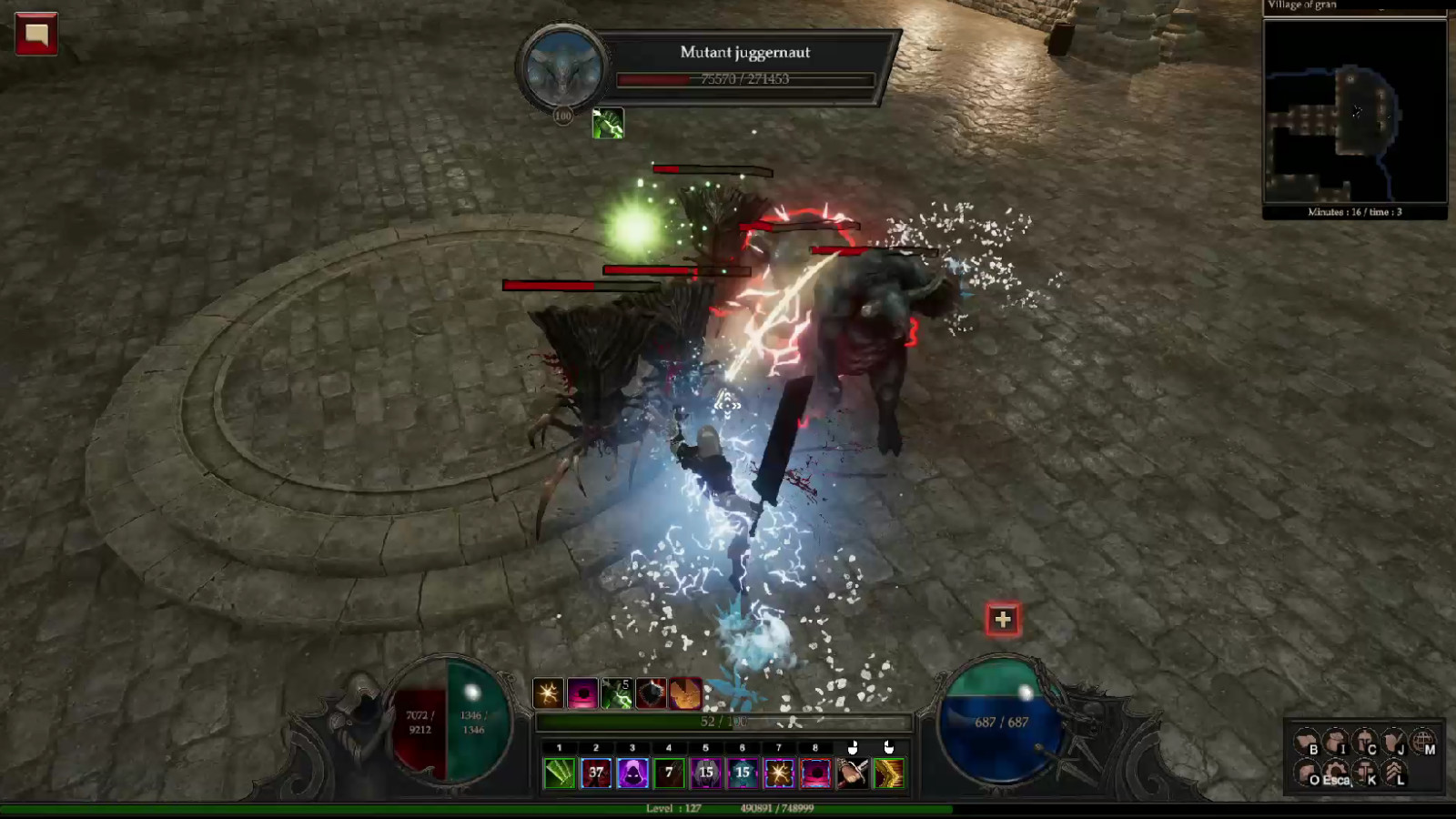 角色裝備與屬性介面