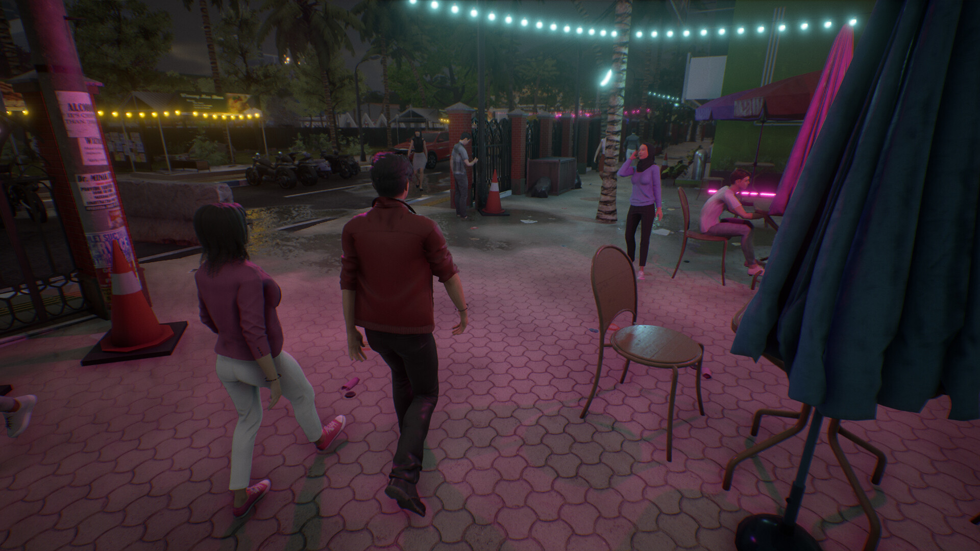 激烈的街頭格鬥場面