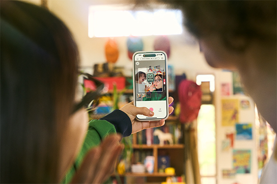 Click to Collage 提供有趣的倒數計時拍攝體驗