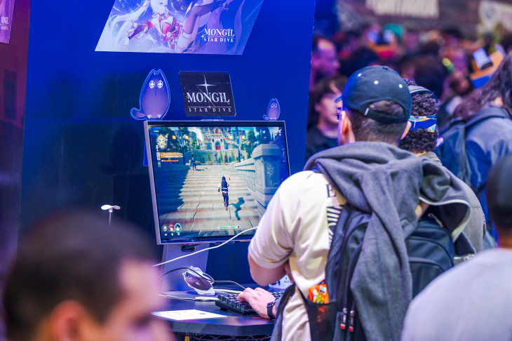 遊戲中玩家可以馴服各種獨特的魔物作為夥伴