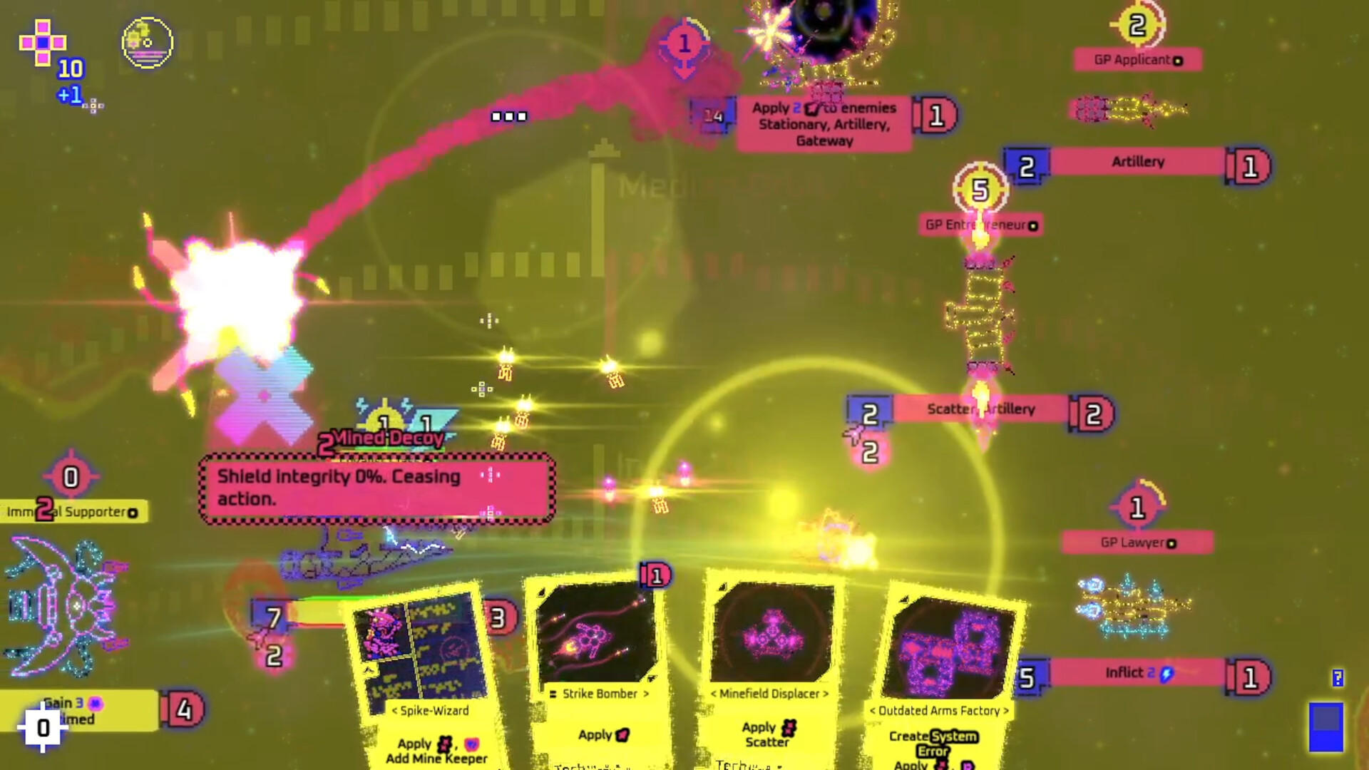 玩家在太空中對抗敵方艦隊的戰鬥畫面。