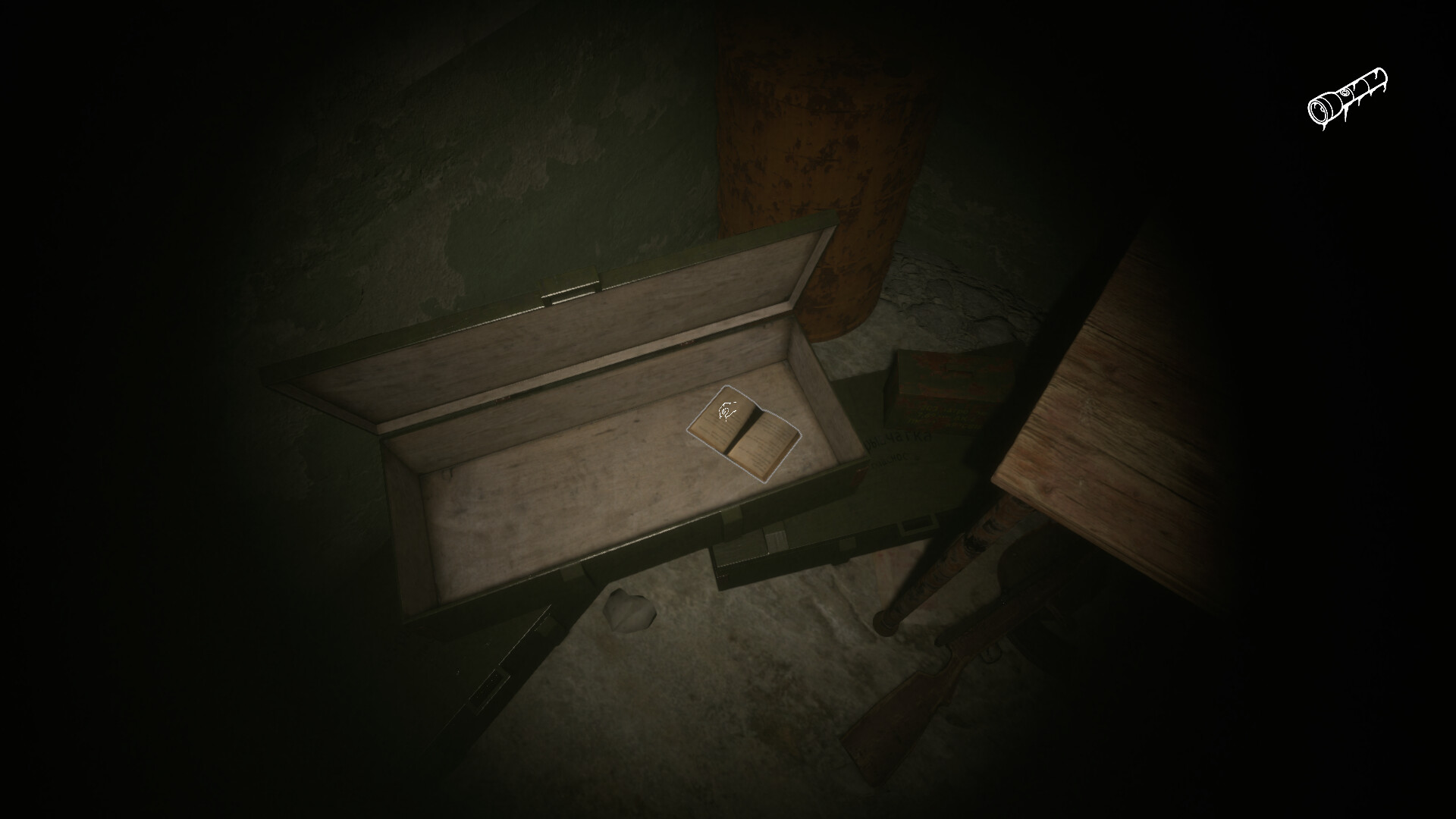 地堡中散落著過去實驗留下的設備與資料