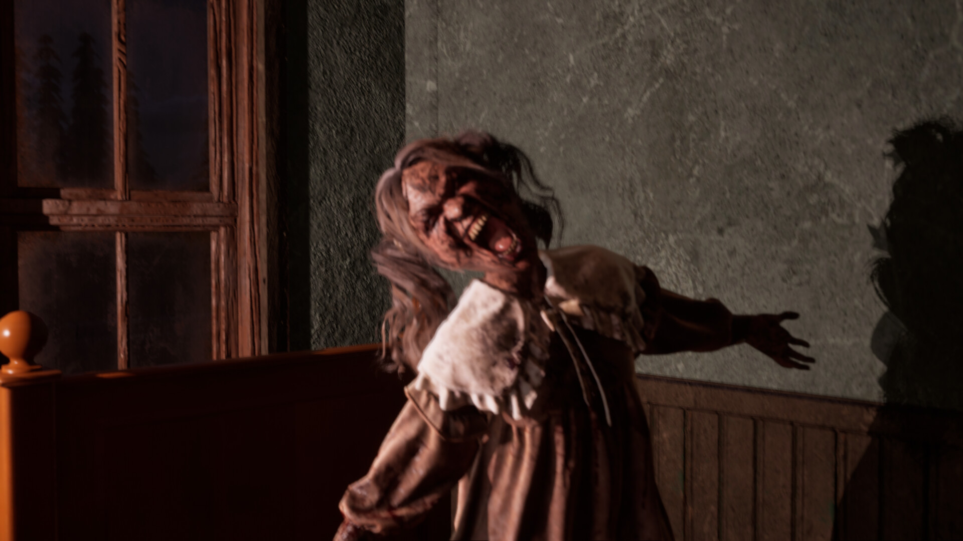 遊戲中的一個黑暗場景，角色手持光源探索一個充滿塗鴉的廢棄建築內部。