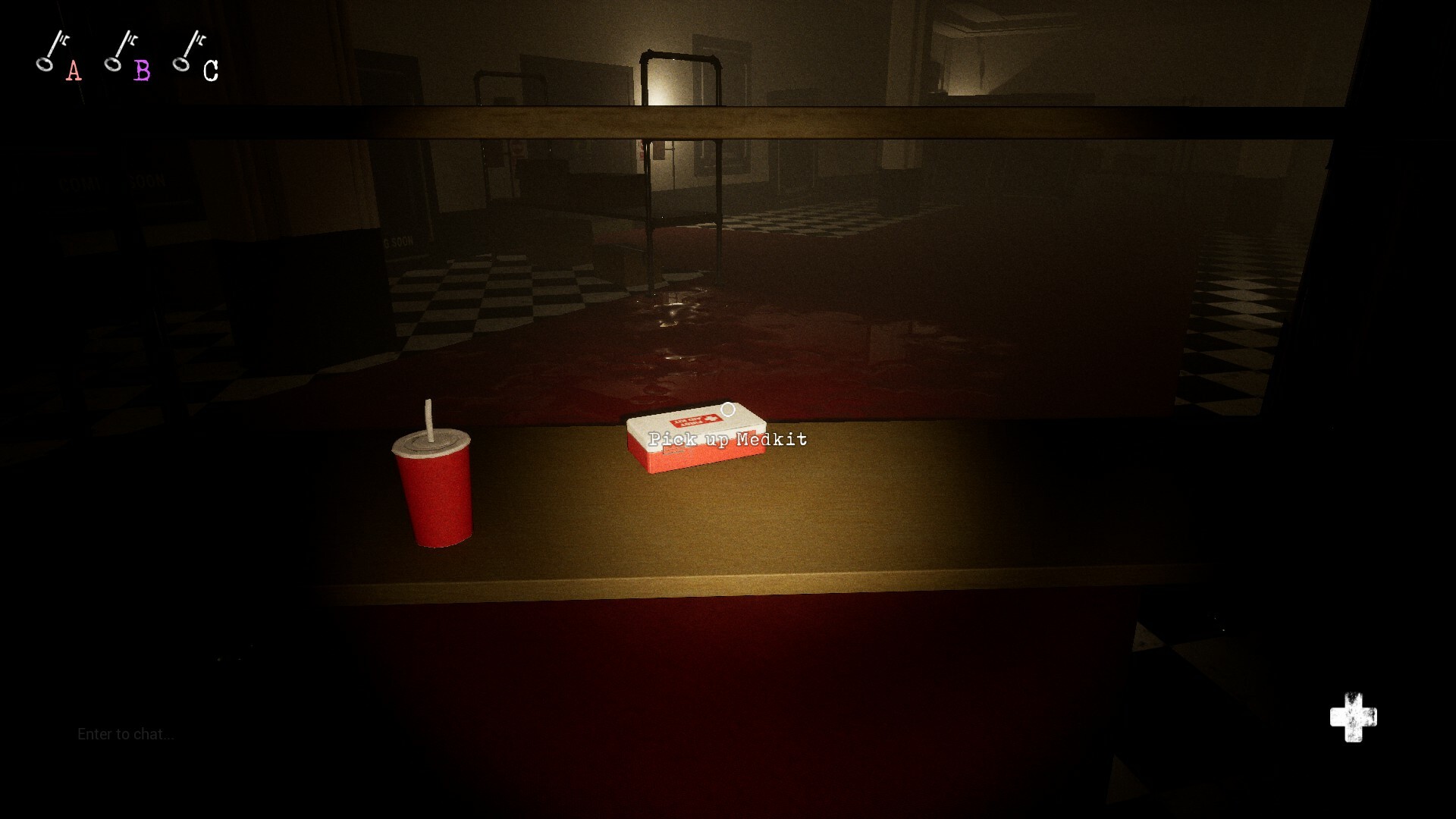 玩家們在商場中尋找出口