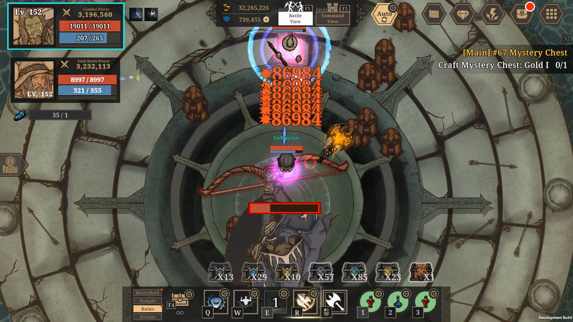 英雄詳細的裝備與屬性介面