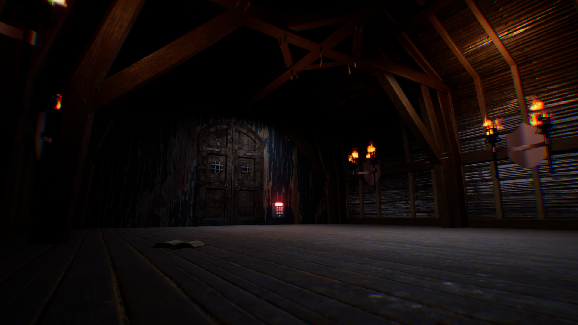 昏暗的房間中,可見到散落的家具與詭異的氛圍。