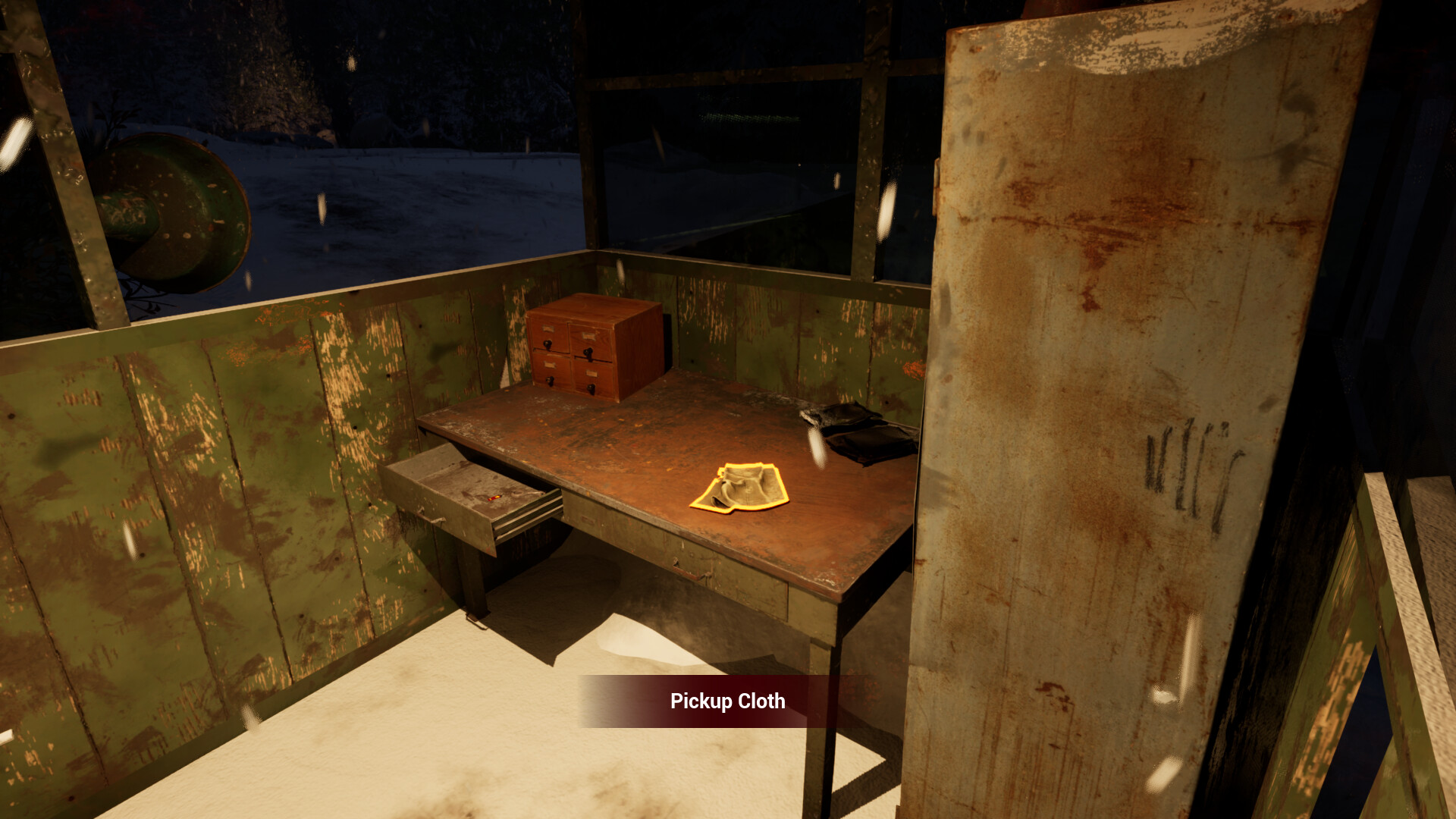 遊戲中的一個控制室場景，充滿了蘇聯時代的儀器和設備。