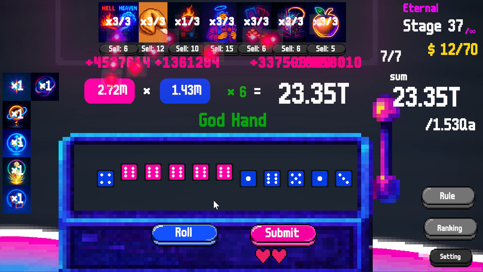 遊戲的主要介面,展示了骰子、分數和可用的牌型組合。