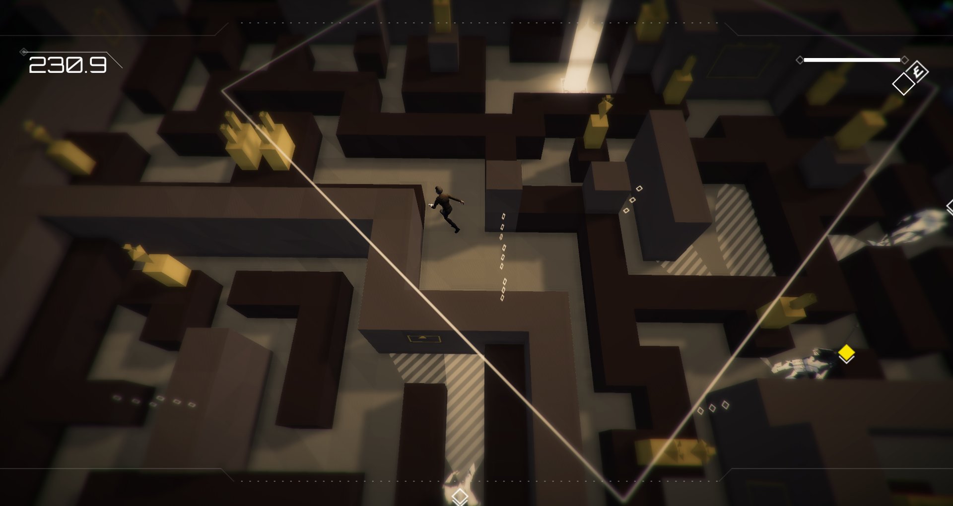 利用各種高科技道具來引開或迷惑敵人