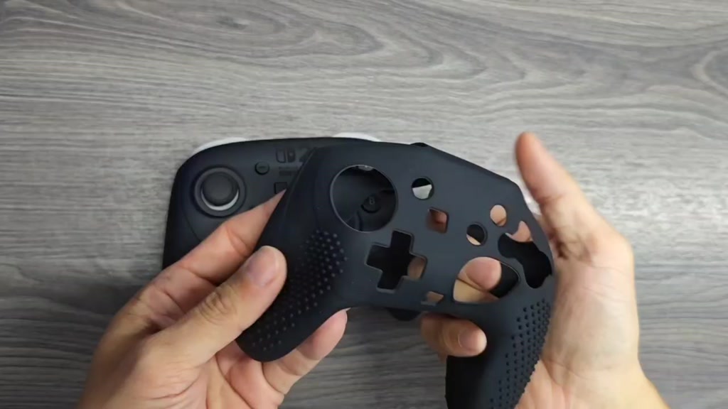 PS5、Xbox、Switch 玩家必備！2026 銅板價手把保護套推薦，防滑耐摔全方位守護昂貴控制器