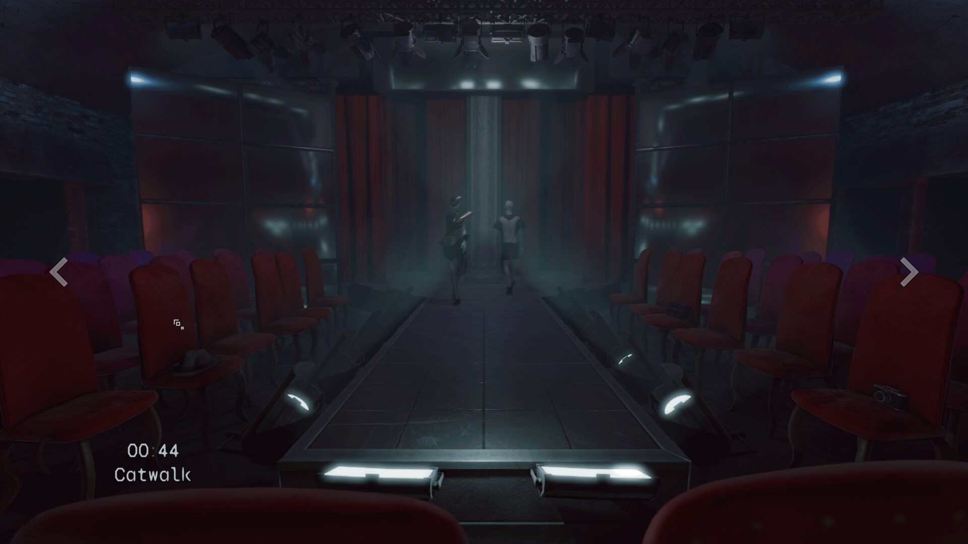 令人毛骨悚然的異界入侵者出現在畫面中。