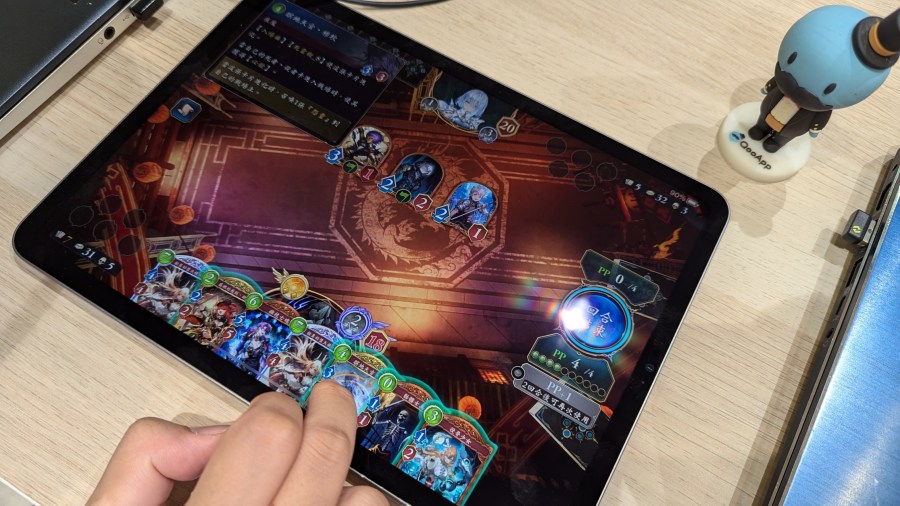 點擊卡牌即可查看詳細能力