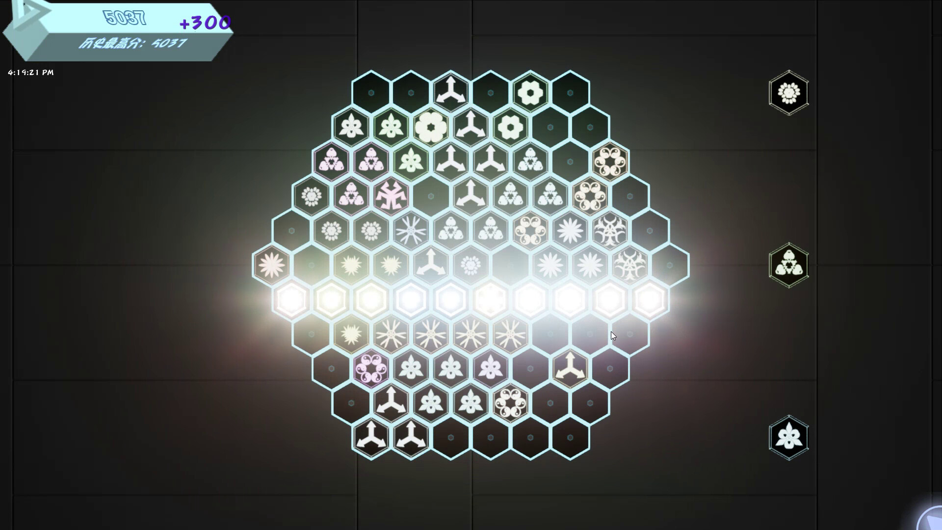 Glowing Hexagon 隨機生成的棋盤配置
