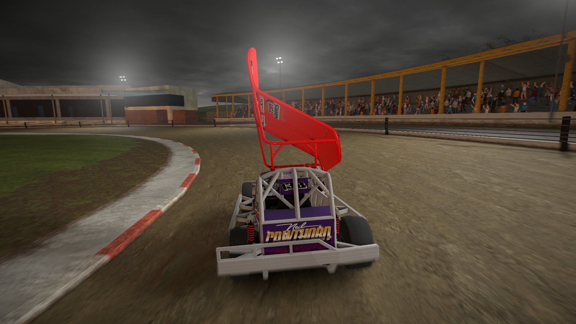 近距離視角展示兩車激烈的追逐與碰撞