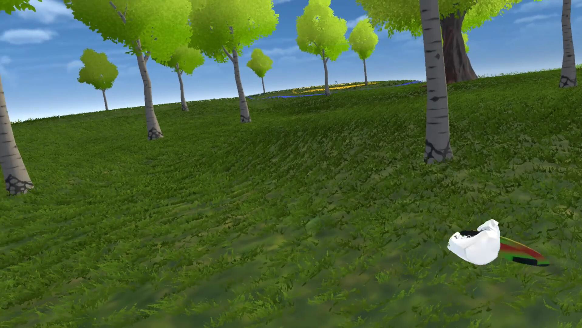 在夕陽下的球場，光影效果出色，營造出放鬆的氛圍