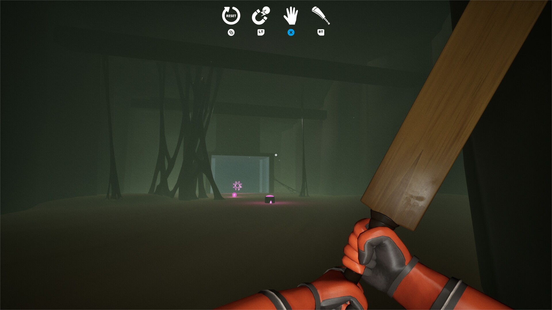 一個充滿挑戰的房間，包含多個平台和能量光束。