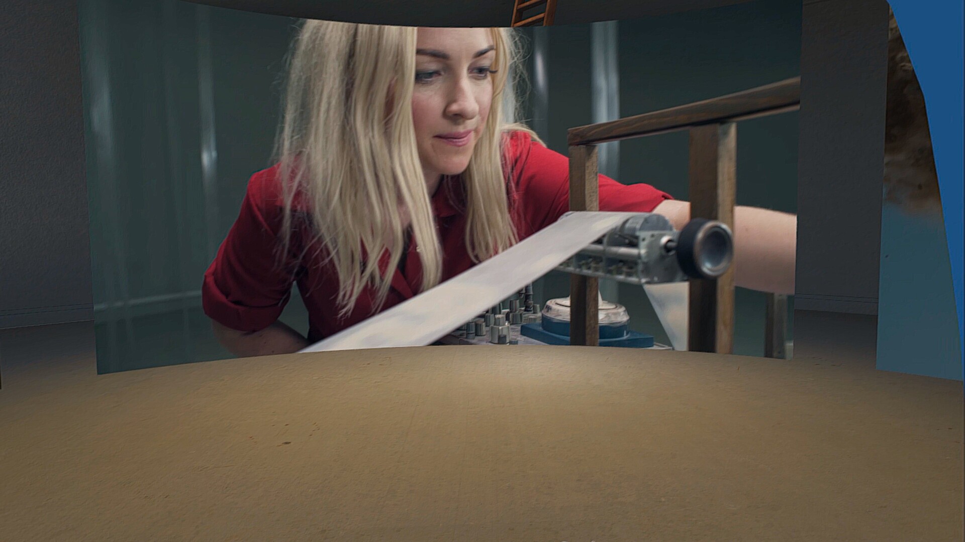 《此境》中的一個抽象視覺場景，展現了光影與結構的交錯。