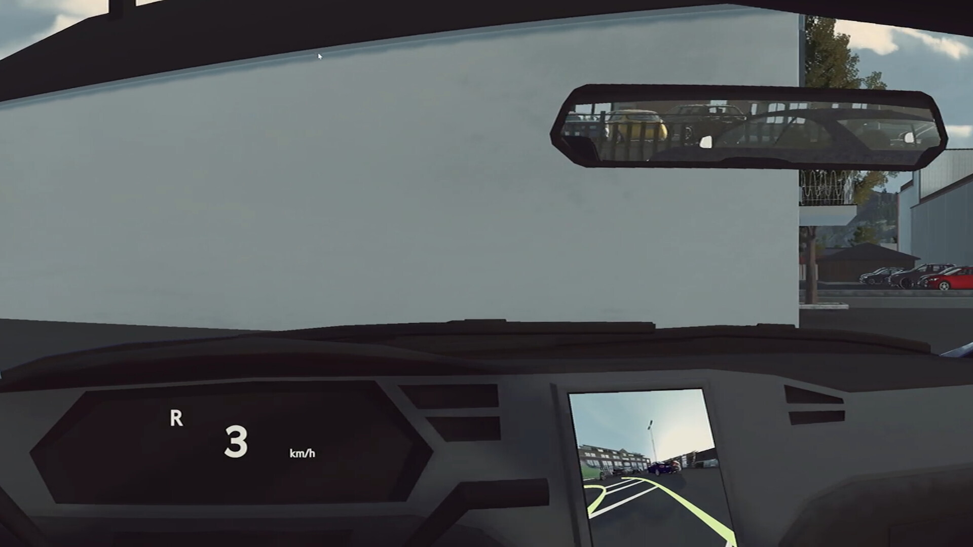 汽車行駛在城市街道上，旁邊有建築物和交通號誌。