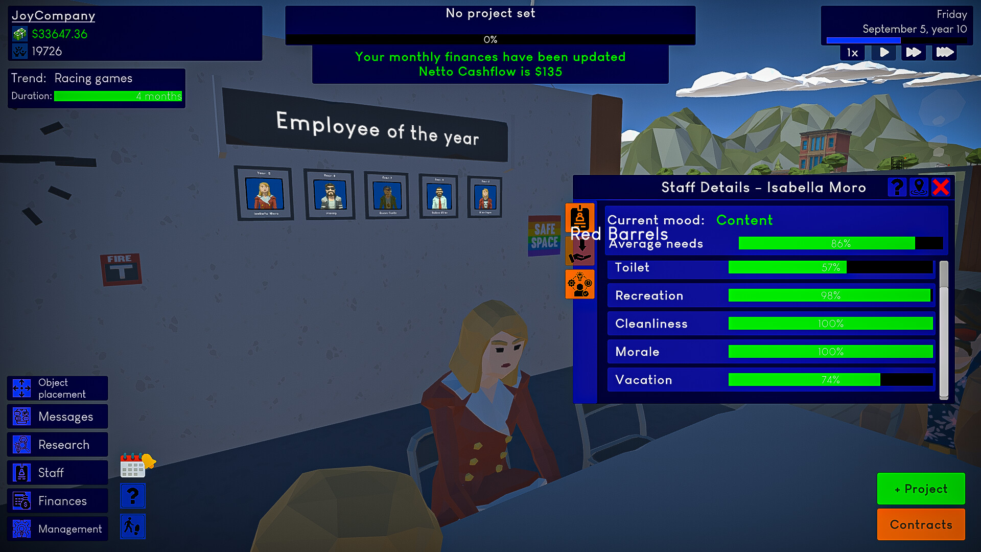 遊戲中的第一人稱視角，玩家可以自由探索自己設計的辦公室。