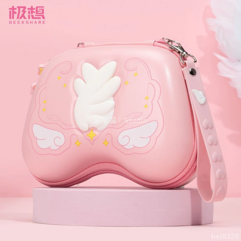 2026 電競玩家首選！PS5/Xbox/Switch 通用極想「星翼物語」手柄收納包，防護力美感大升級