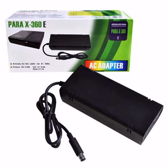 Xbox 360E 電源接口特寫