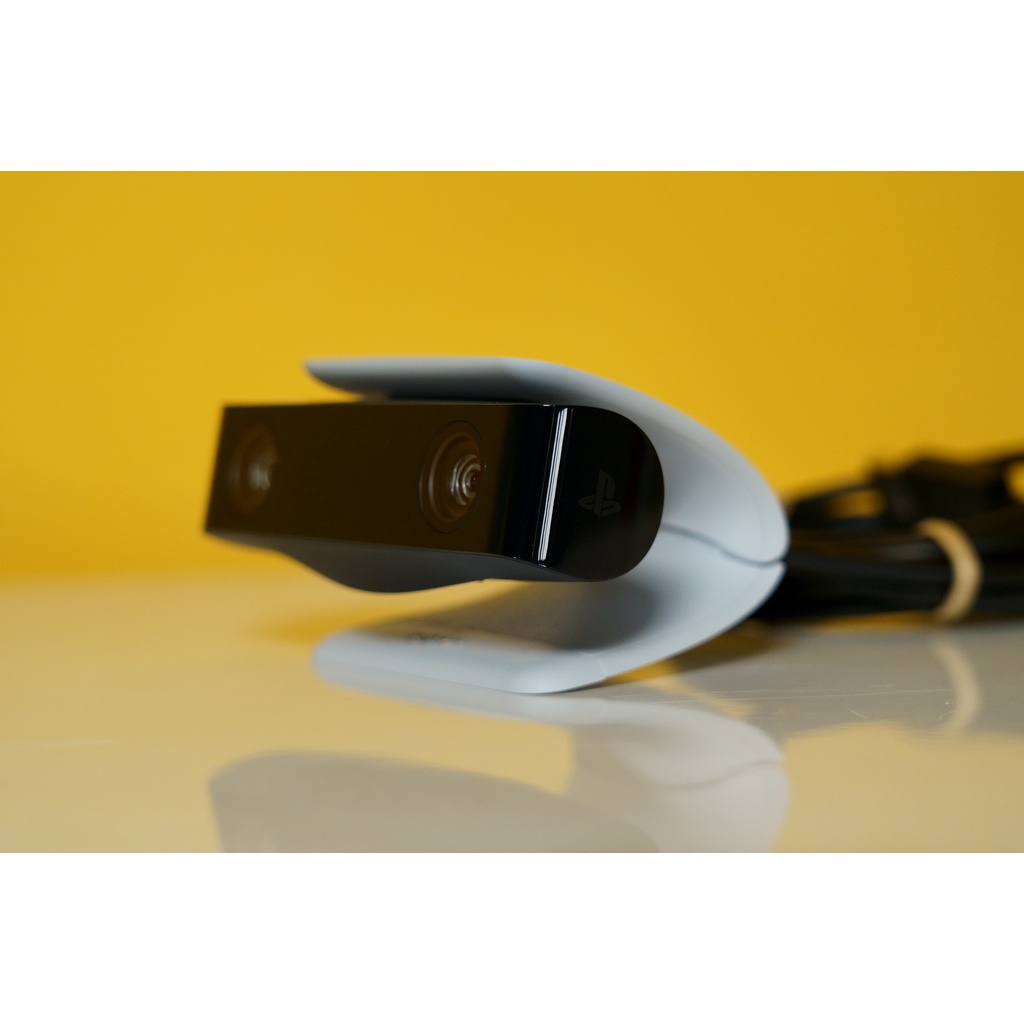 PS5 HD 攝影機背面與連接線