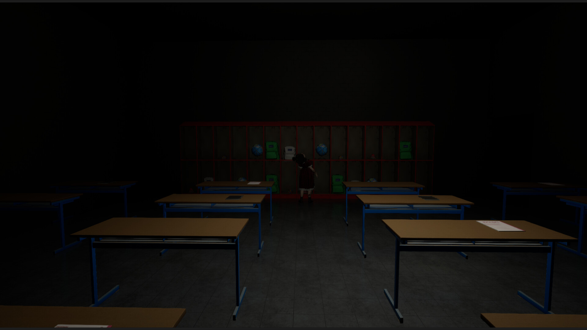 充滿雜物的廢棄更衣室場景