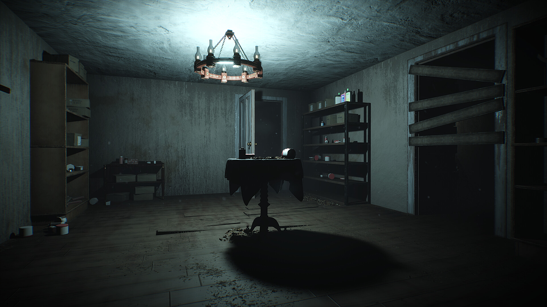 書房內的調查畫面