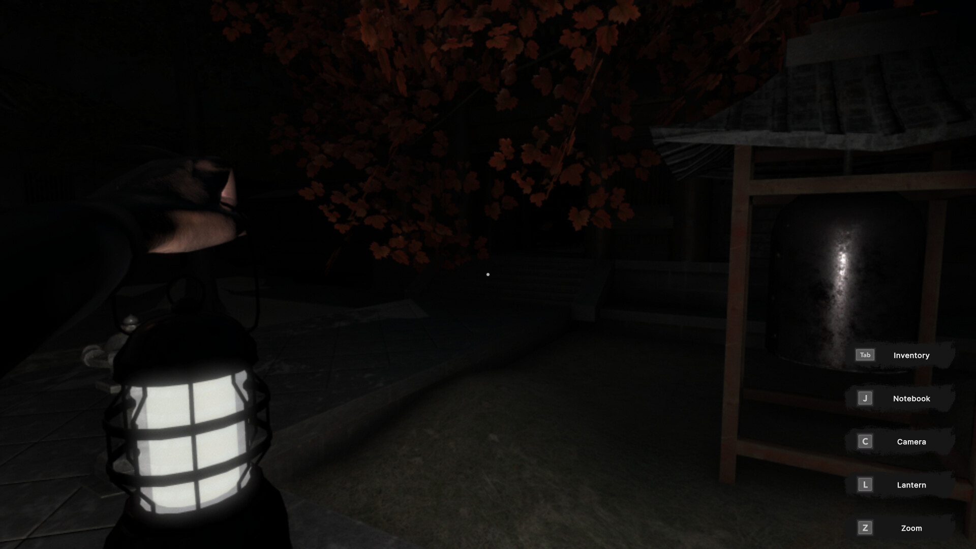 廢棄村莊中的狹窄過道