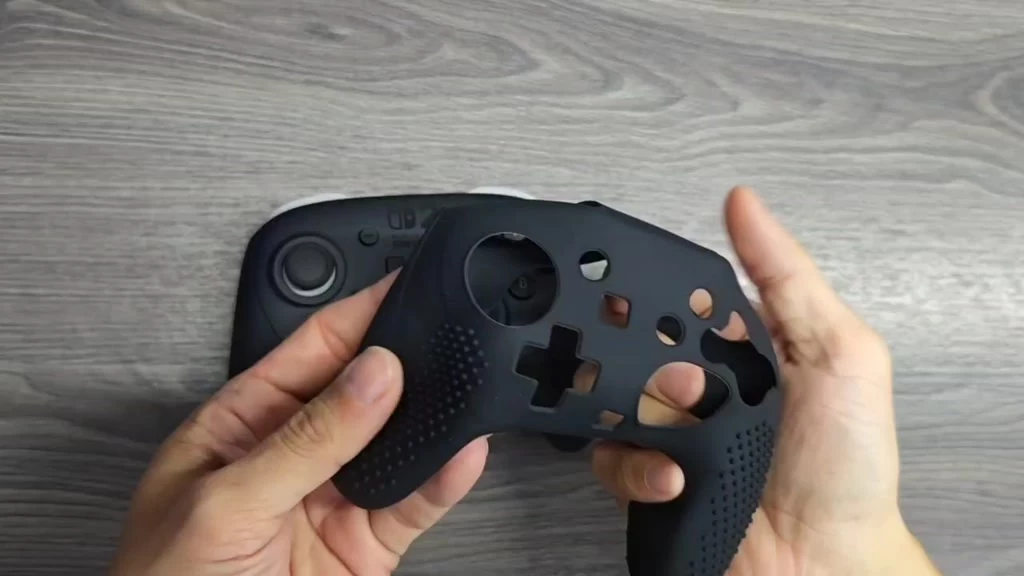 多款遊戲主機手把保護套,包含PS5、PS4、Switch Pro與Xbox系列