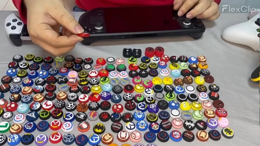 各式英雄主題與風格化搖桿帽