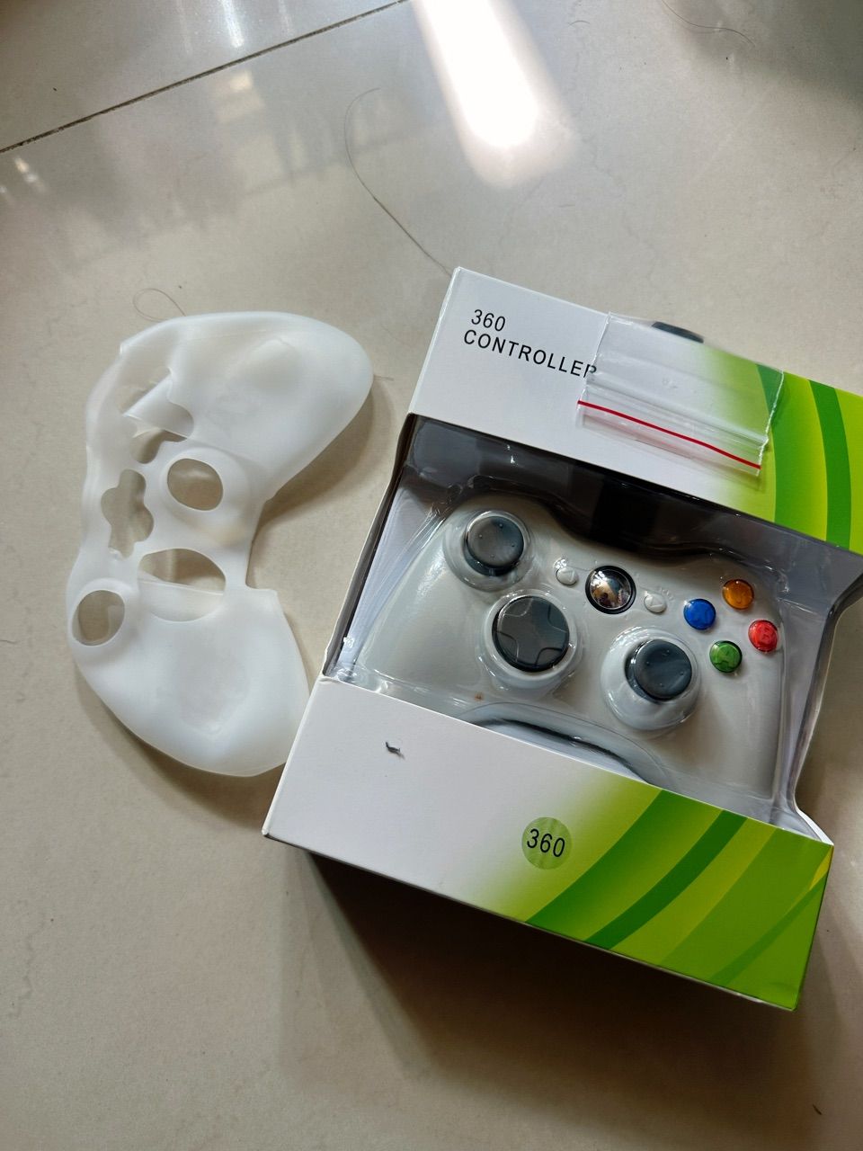 手把隨插即用且支援多種顏色選擇