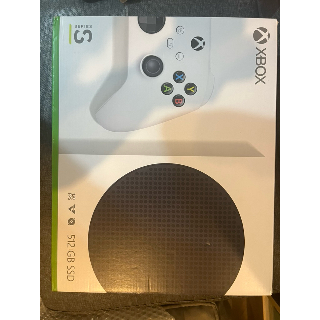 Xbox Series S 背部接口與散熱設計