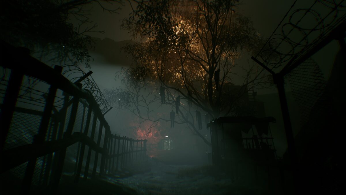 遊戲截圖展示第一人稱視角下的恐怖探索場景