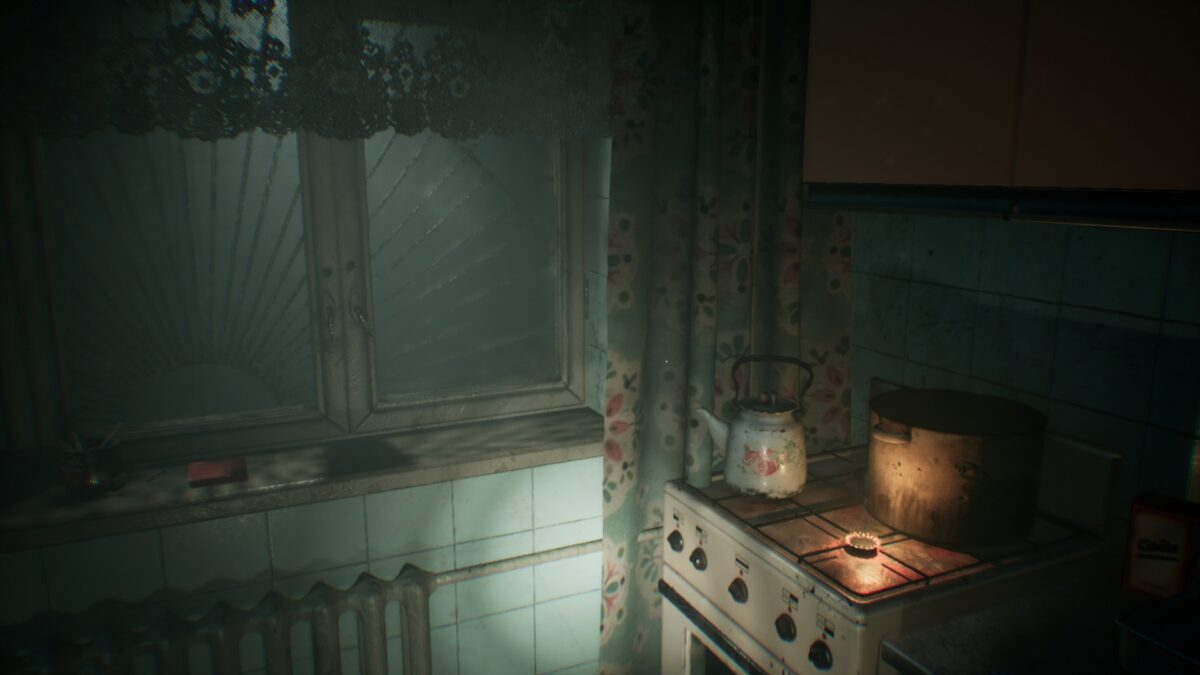 雪地中的詭異建築物