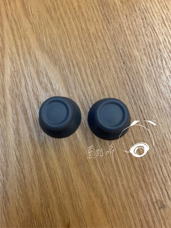 Xbox 手把蘑菇頭細節