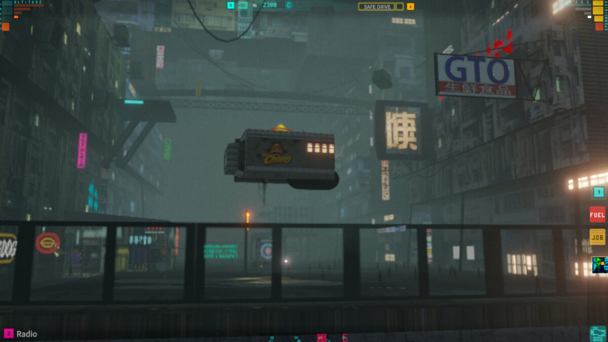 機械化化身在大雨中的城市景象