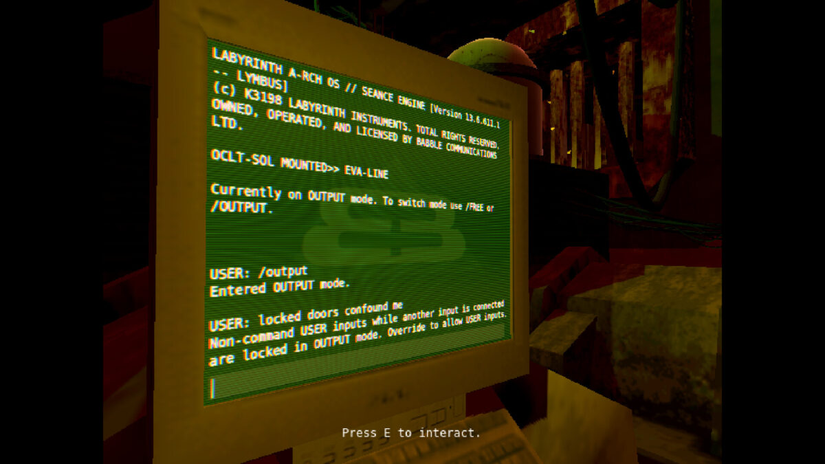 地底走廊的微弱燈光