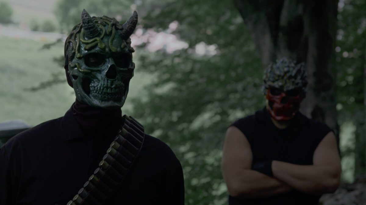 充滿懸疑氣氛的角色特寫