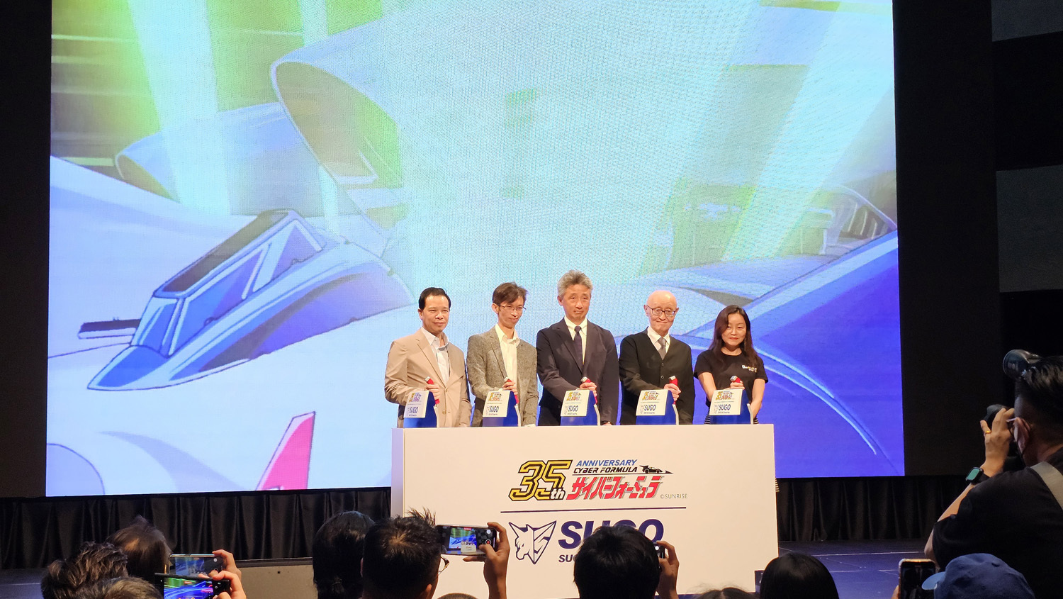 閃電霹靂車35週年台灣企劃負責人嘉赫創意Adam分享實車製作計劃細節