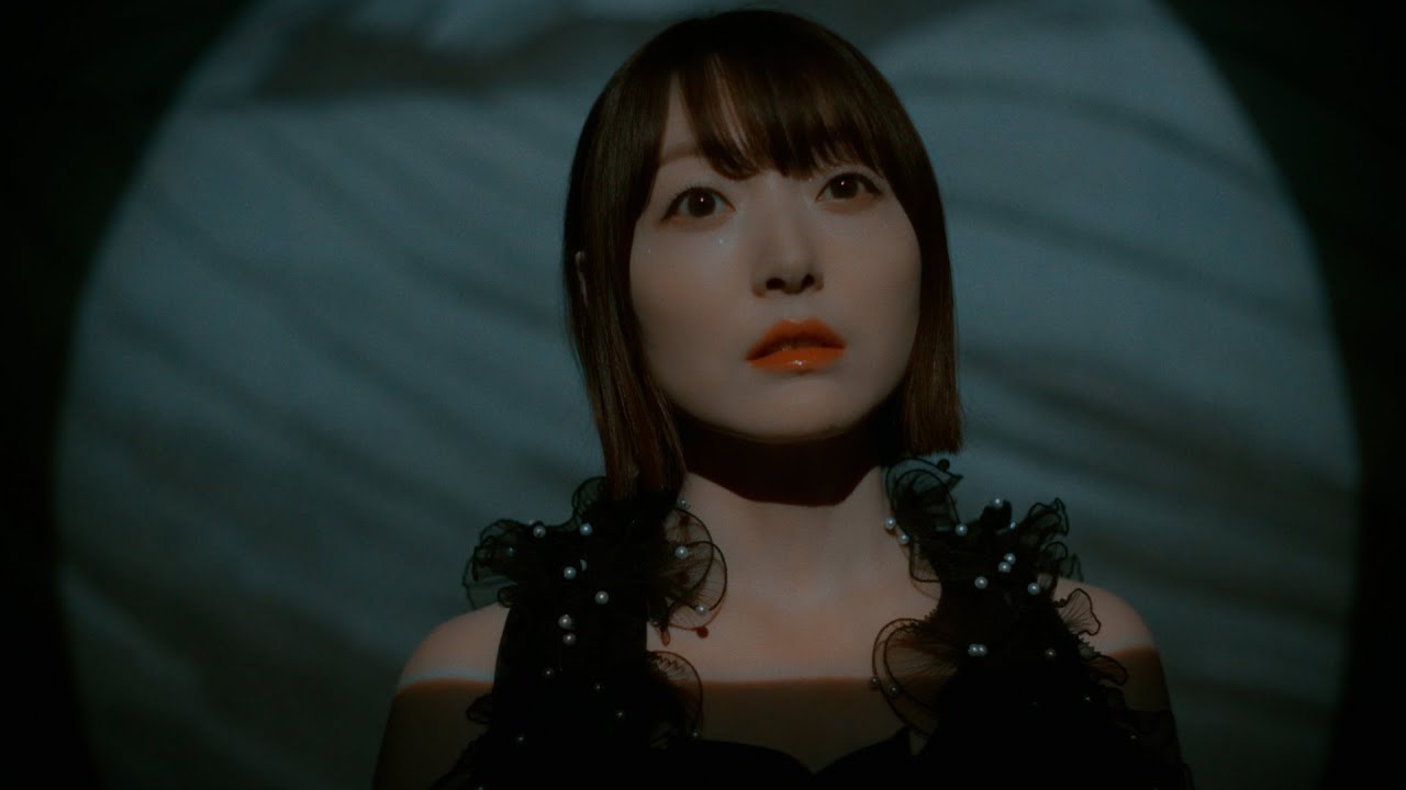 花澤香菜「インタリオ」Intaglio MV 官方縮圖，展示演唱會現場氛圍