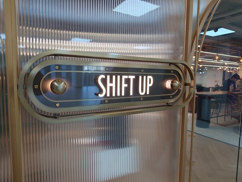 Shift Up 14 樓 SECOND EVE STUDIO 劍星開發部門，強調光影設計感的辦公空間