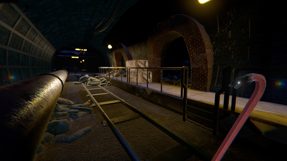 遊戲場景，主角在黑暗隧道中手持微弱光源前行