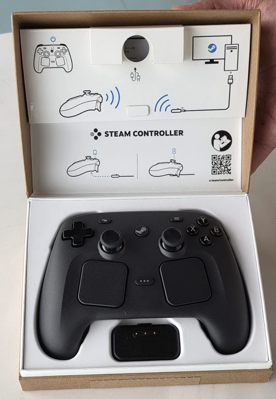 Steam 控制器背面 Grip Sense 與握持鍵