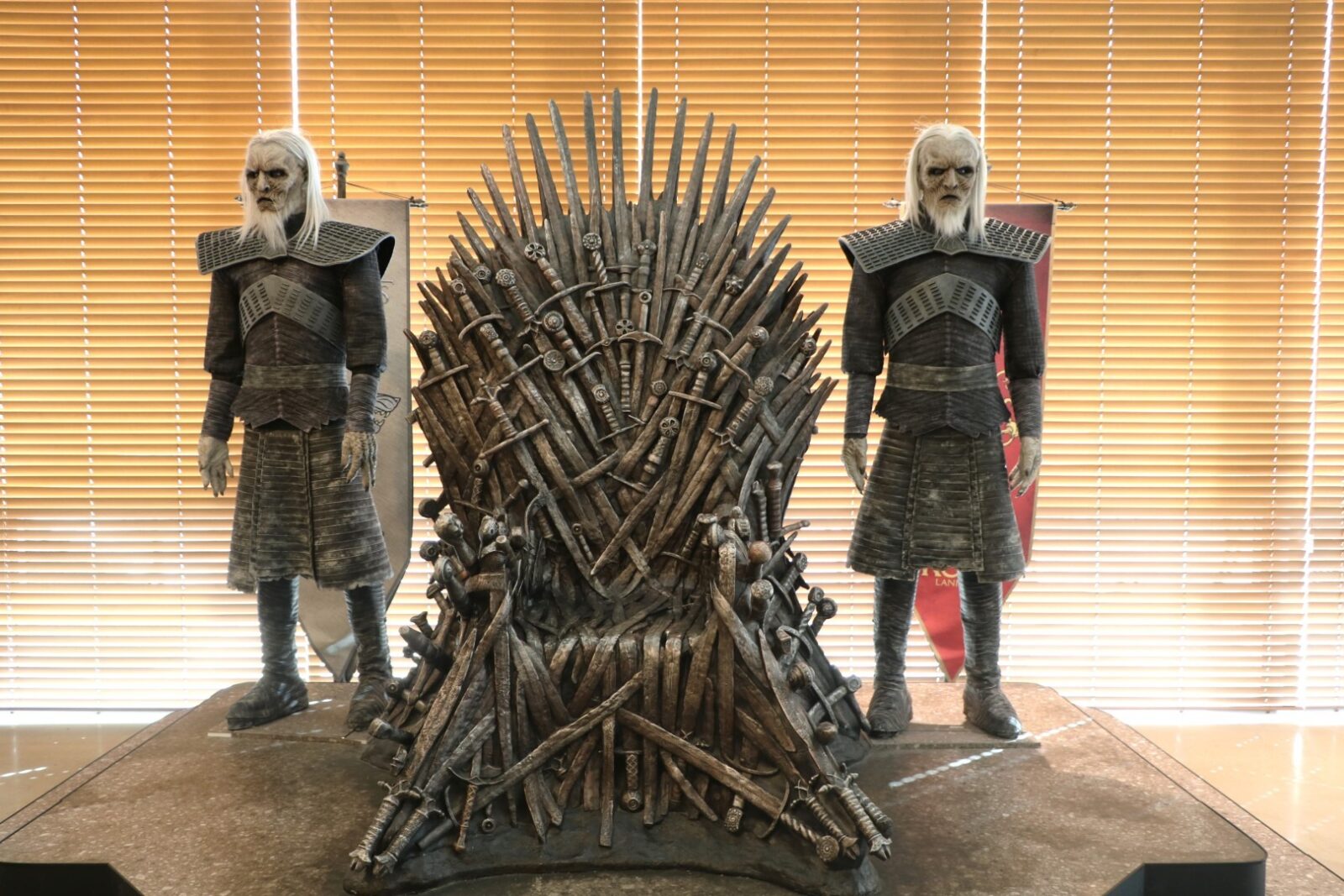 《國王大道》騎士職業戰鬥截圖